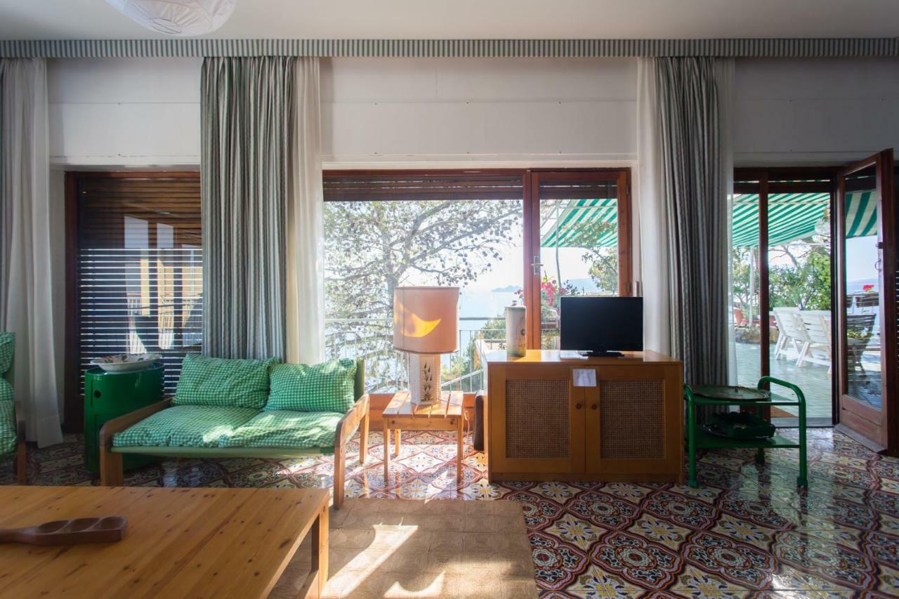 Stunning View Relax Tra Mare E Cielo Διαμέρισμα Villa Solari Εξωτερικό φωτογραφία